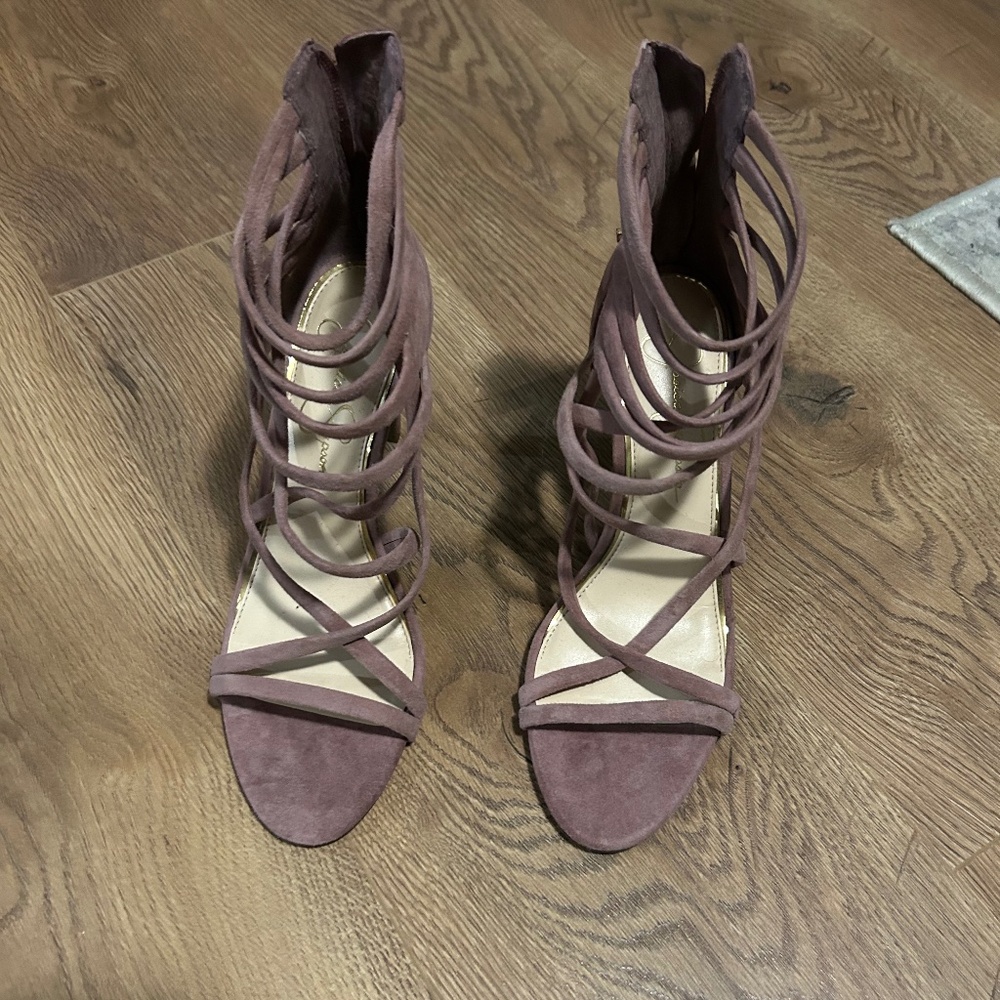Jessica Simpson mauve strappy shoes